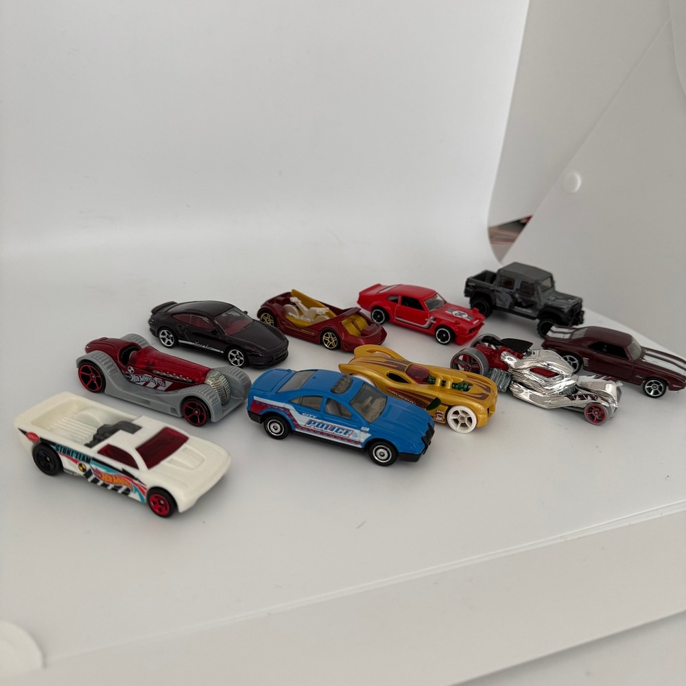 Hot Wheels and Matchbox Mixed Diecast Car Lot of 10 Muscle Police Truck Fantasy